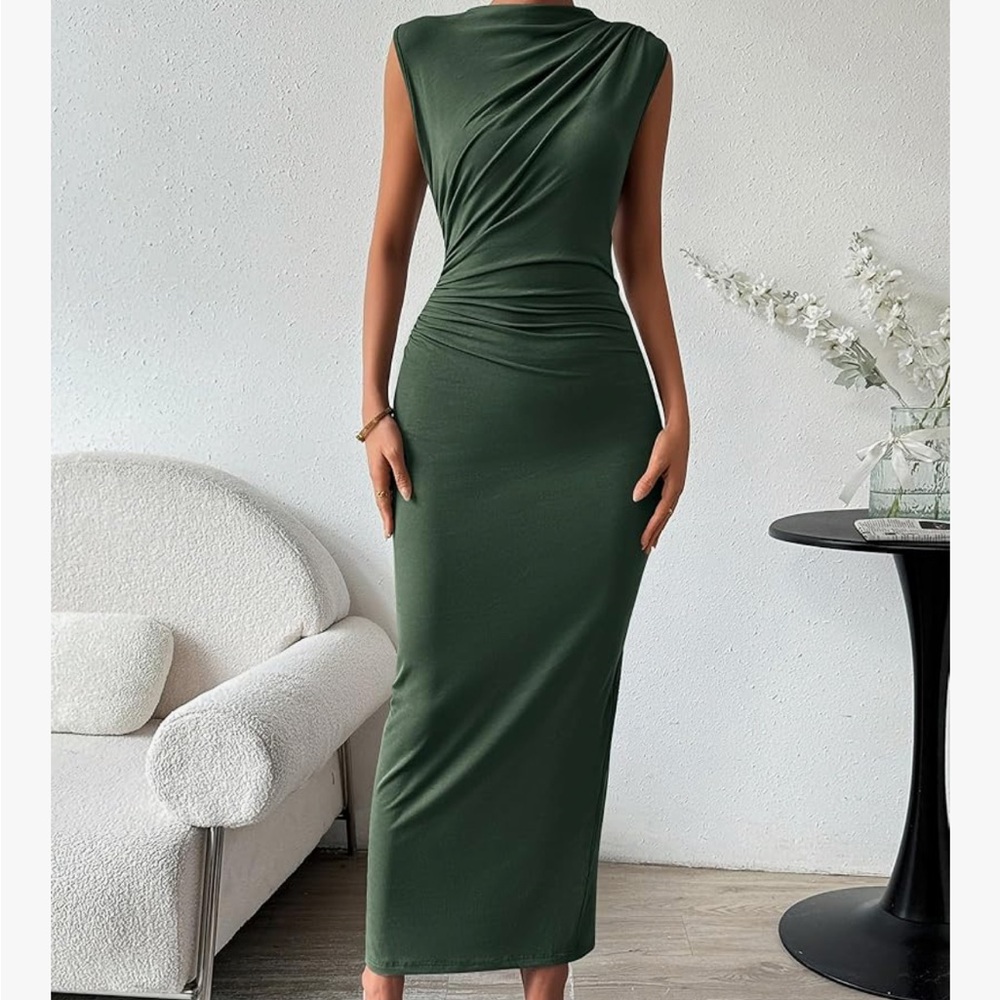 Elegant Green Sleeveless Dress